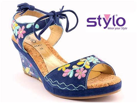 replica ladies shoes in pakistan|1 1 batch shoes pakistan.